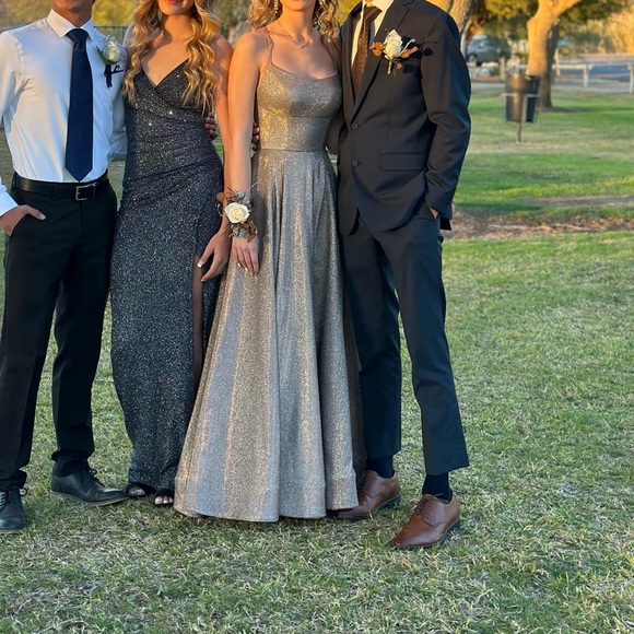 Elegant Gold Prom Dress - Picture 5 of 10